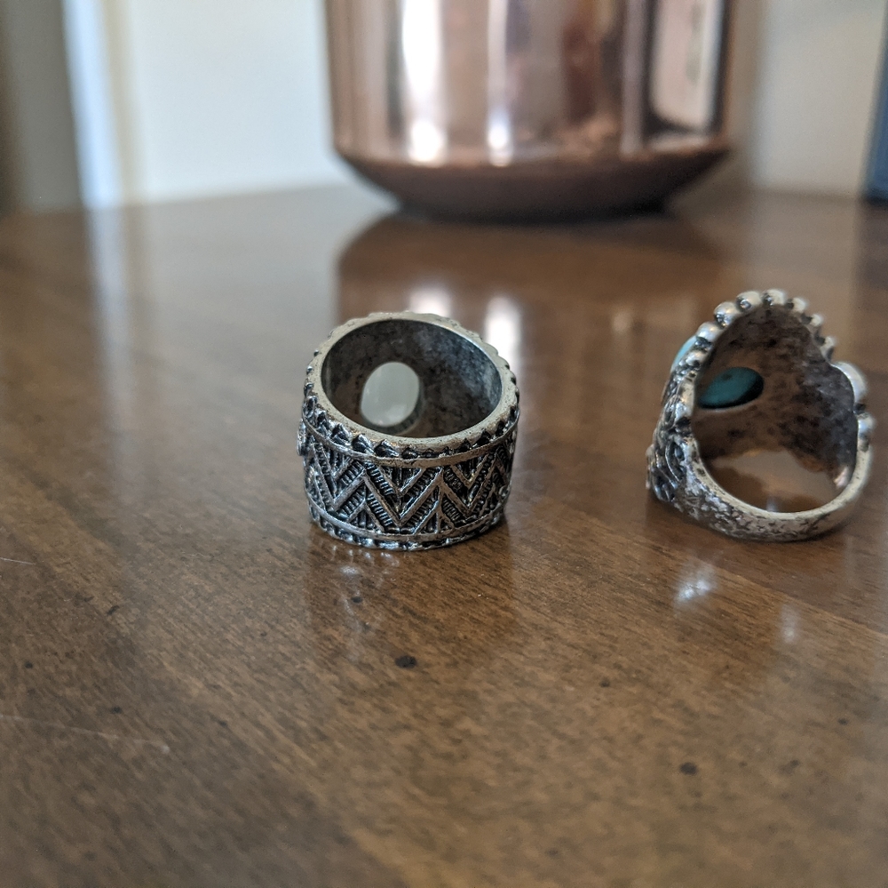 Statement ring bundle- Mia Colona & UO - Picture 6 of 6